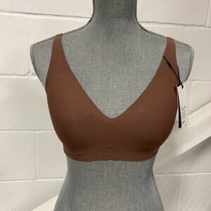 knix Wireless V-Neck Revolution Bra in Brown